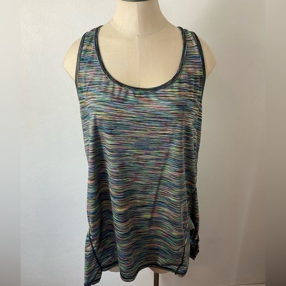 Lane Bryant Livi Active multi color Athletic Tank Top Sz 14/16 - Picture 1 of 3